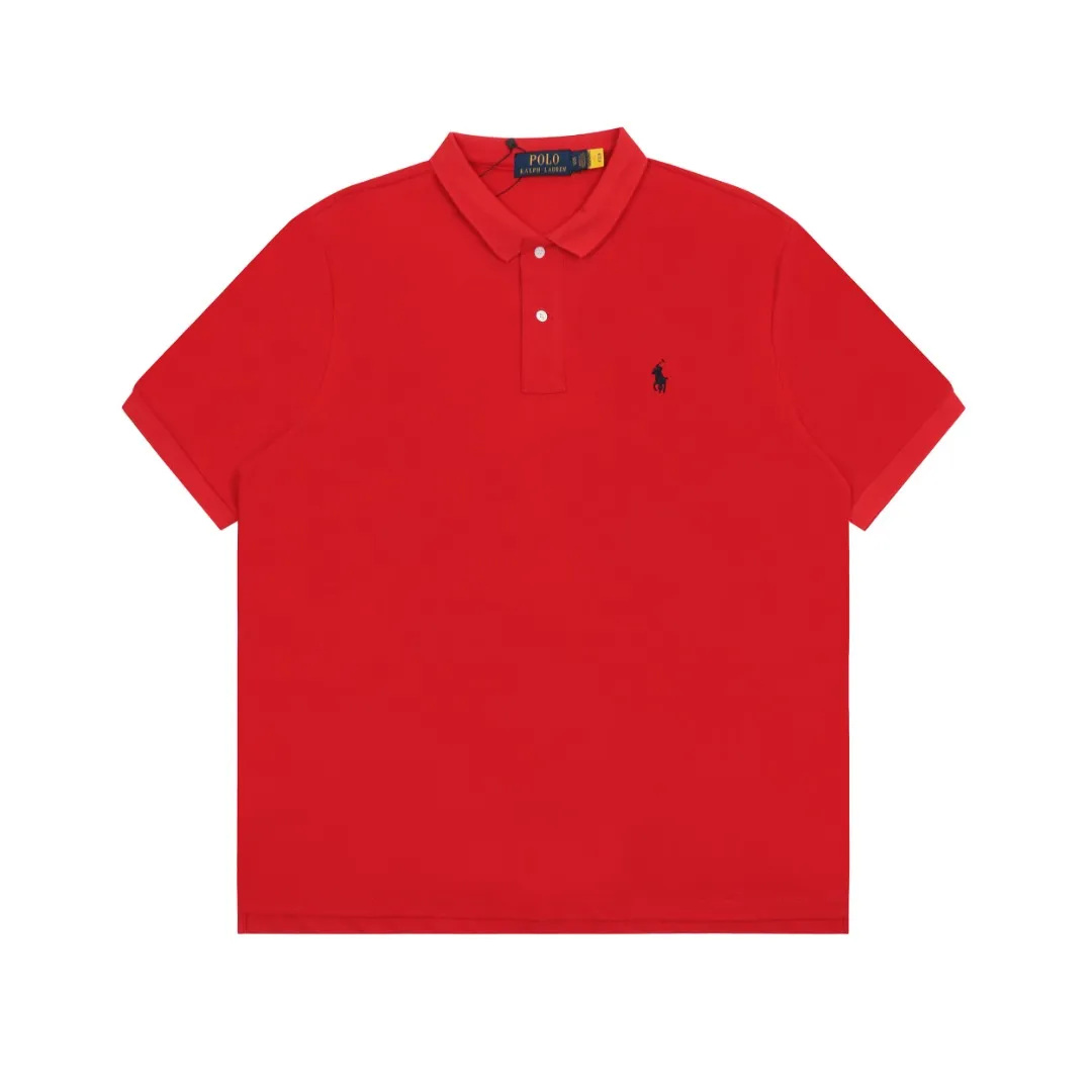 🅿️152 "Top quality" Style number: DS001# (not off the shelves all year round) [Ralph Lauren classic pony embroidered lapel POLO short sleeves] ✅Ralph Lauren Ralph Lauren classic basic versatile POLO short sleeves ✅Main supply platform live broadcast Wholesale entities will be replenished when out of stock Not removed from the shelves ✅ZP quality 1:1 version Scan the code to enter the GF website Z cabinet quality ✅Detailed quality The only one in Guangzhou Imported pique fabrics Mainly high-end, cost-effective and good quality. Needless to say, the version is restored to the original version. The maximum size can be worn up to 210 pounds. Loose, comfortable and stress-free. ✅Wear for work and life. Suitable for various occasions. A must-have recommendation for couples. Size:
